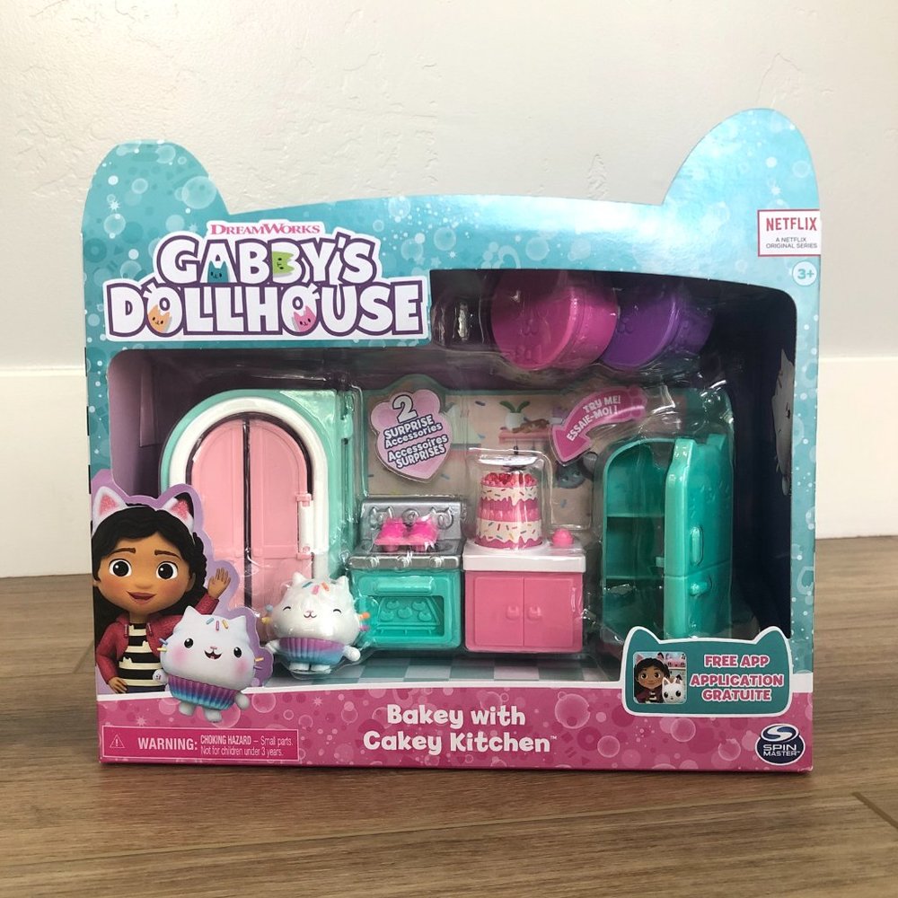 Gabby's Dollhouse Bakey with Cakey Kitchen